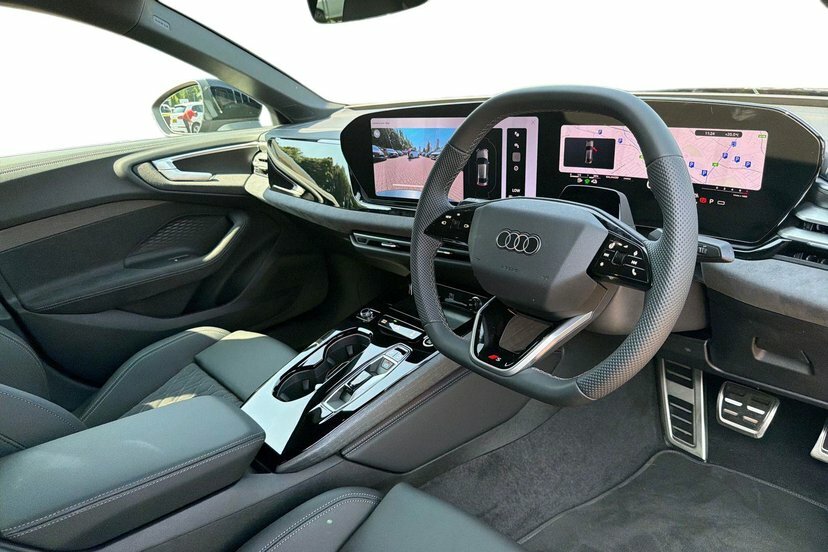 Audi A5 2.0 E-hybrid 25.9Kwh Black Edition Saloon Petr Grey #6