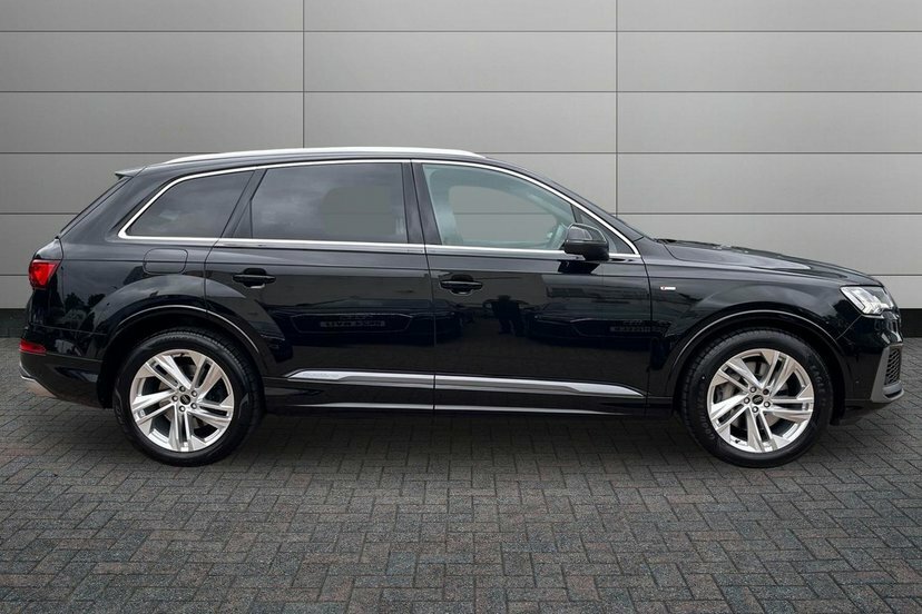 Audi Q7 3.0 Tfsi V6 55 Black Edition Suv Tiptro Black #4