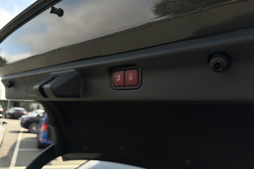 Mercedes-Benz EQE Suv Grey #16