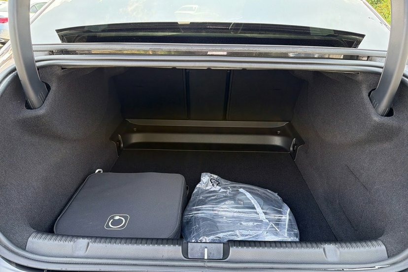 Mercedes-Benz EQE Suv Grey #15