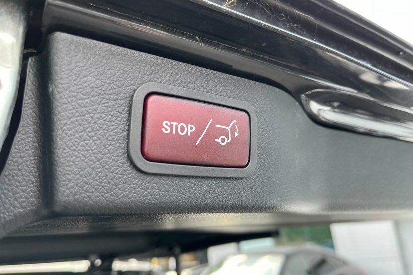 Mercedes-Benz V Class V 300 D Premium Extra Long Black #16