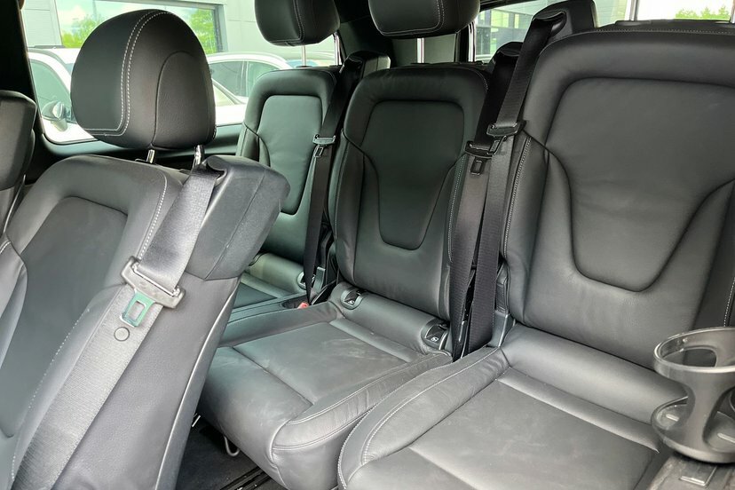 Mercedes-Benz V Class V 300 D Premium Extra Long Black #36