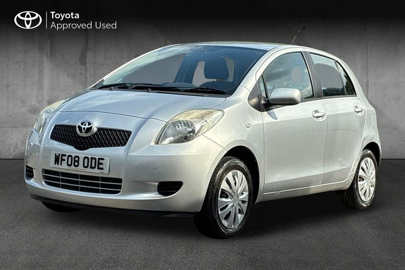 Toyota Yaris Hatchback Grey #3