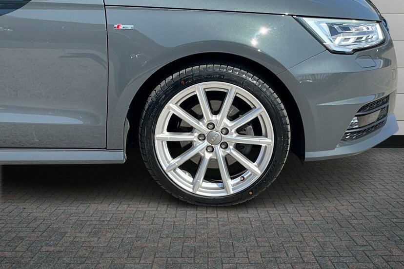 Audi A1 1.4 Tfsi S Line EX67XTB #5