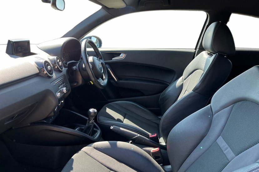 Audi A1 1.4 Tfsi S Line EX67XTB #2