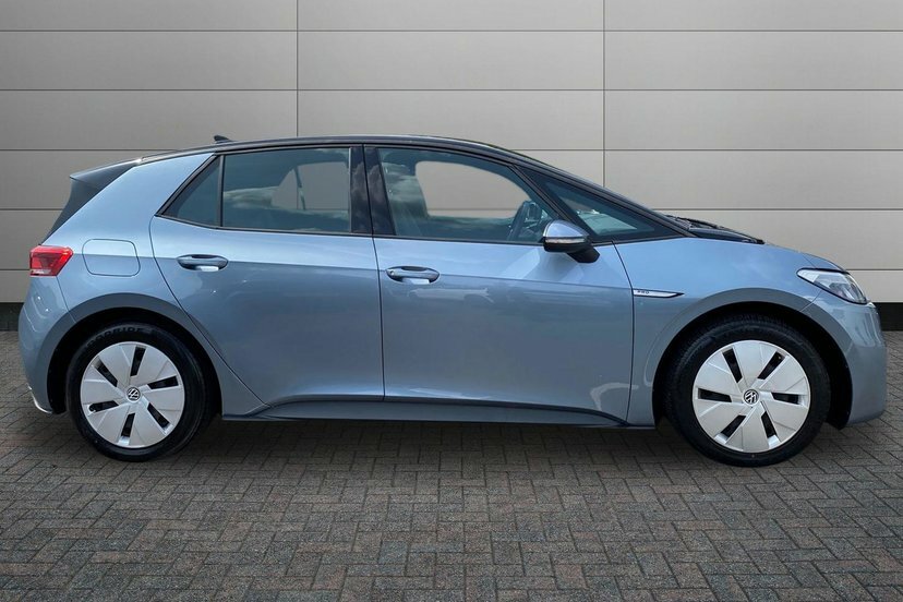 Volkswagen ID.3 Pro 58Kwh Life Hatchback 145 Ps Blue #4