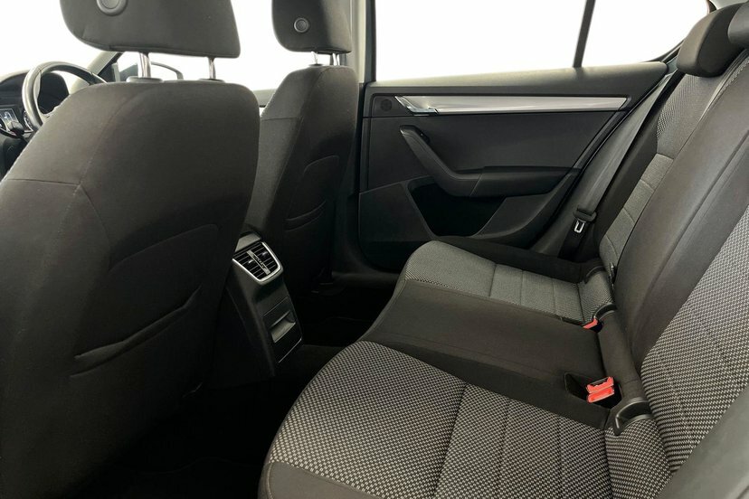 Skoda Octavia 2.0 Tdi Cr Vrs #10