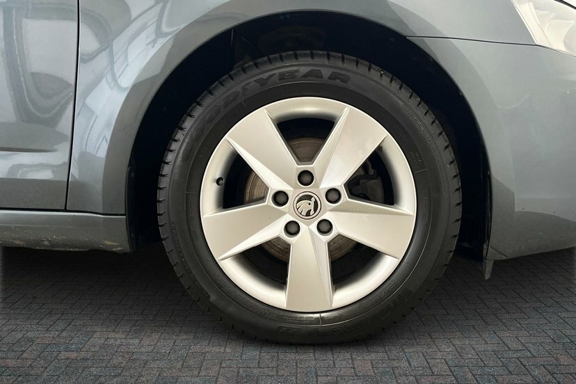 Skoda Octavia 2.0 Tdi Cr Vrs #5
