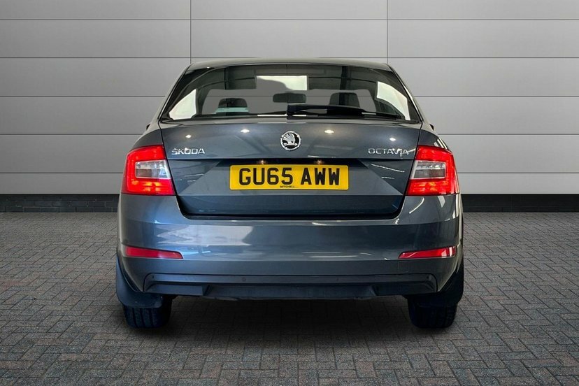Skoda Octavia 2.0 Tdi Cr Vrs #12