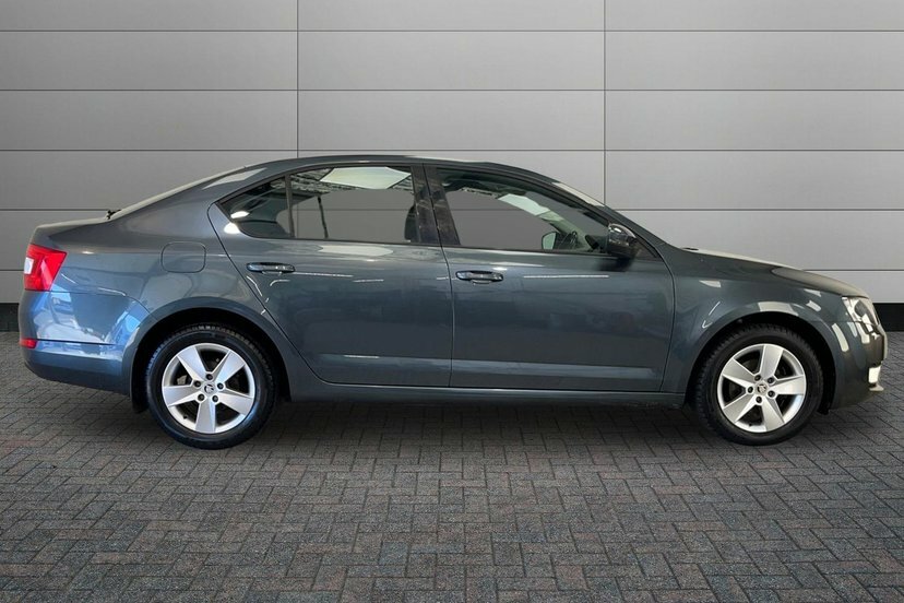 Skoda Octavia 2.0 Tdi Cr Vrs #4