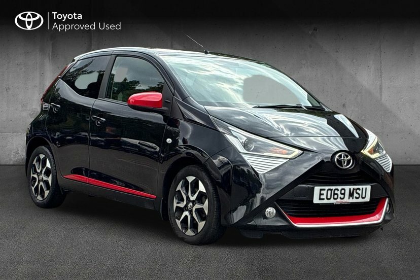 Toyota Aygo 1.0 Vvt-i X-trend Funroof X-shift 71 P Black