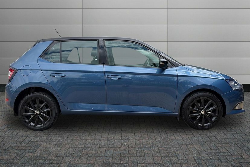 Skoda Fabia 1.0 Tsi Colour Edition Hatchback GK71OOA Blue #4