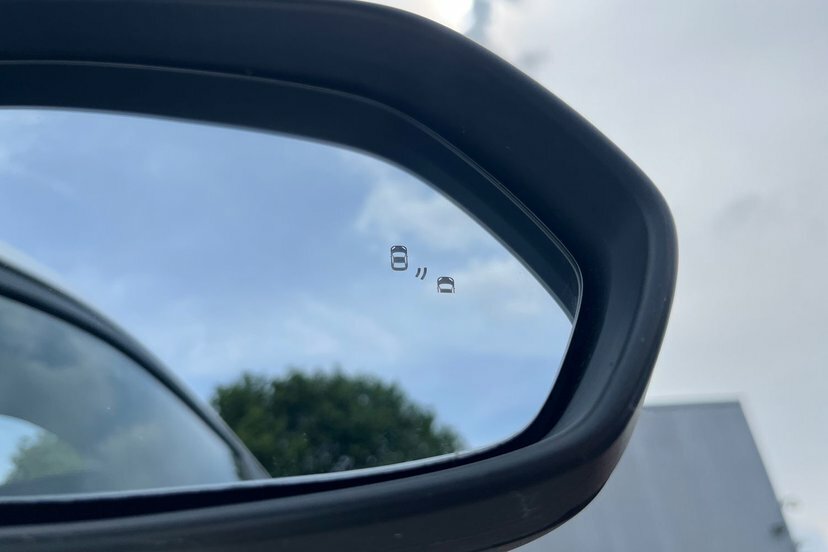 MG ZS 1.0T Gdi Exclusive Dct Silver #18