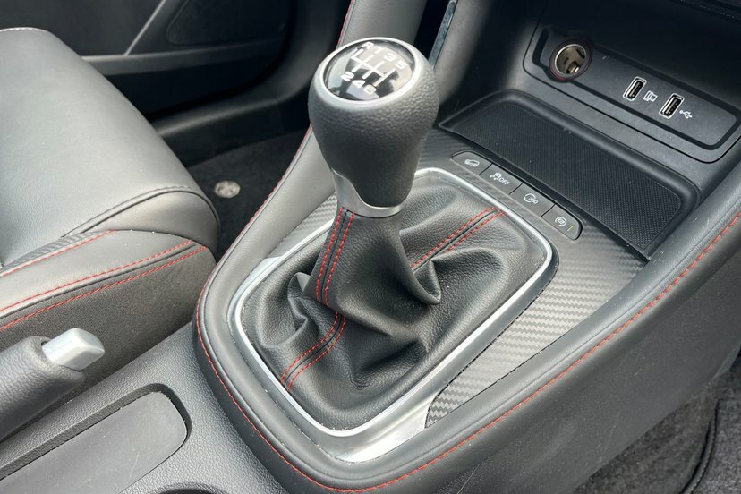 MG ZS 1.0T Gdi Exclusive Dct Silver #8