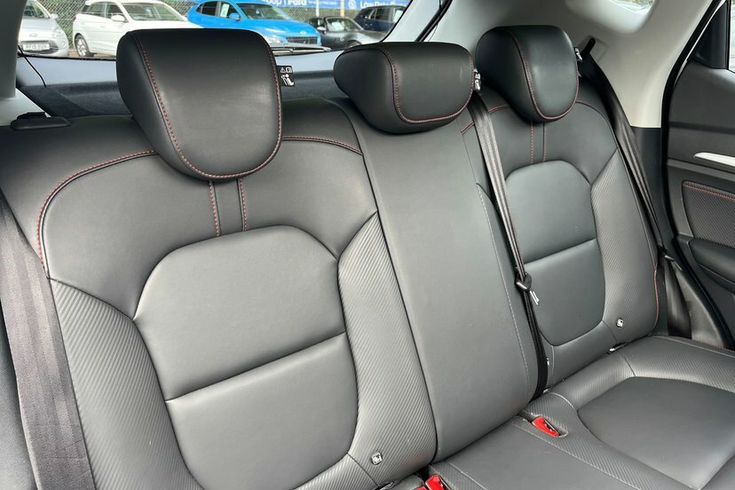 MG ZS 1.0T Gdi Exclusive Dct Silver #25