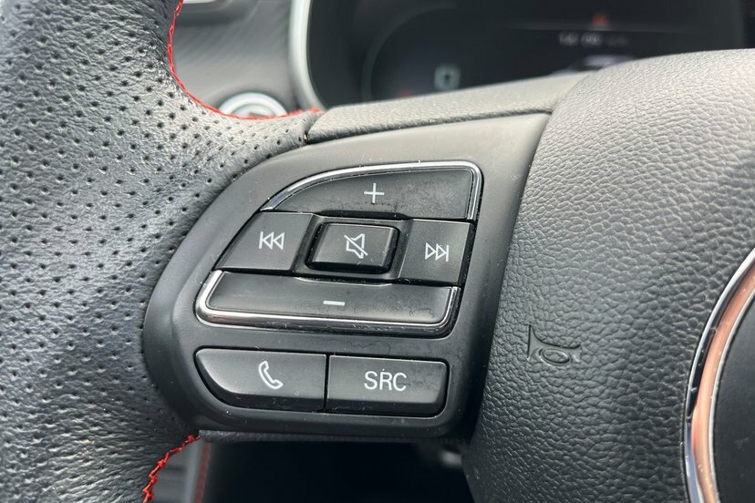 MG ZS 1.0T Gdi Exclusive Dct Silver #28