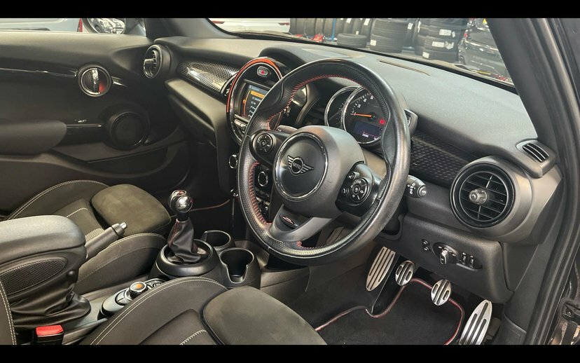 Mini Hatch 5-Door Hatch Cooper S Sport AY19HYS Black #6