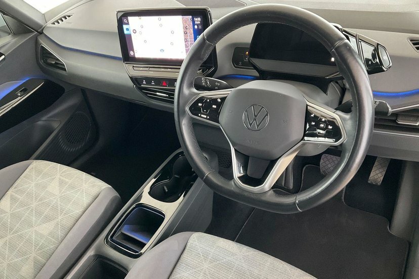 Volkswagen ID.3 Pro Performance 58Kwh Life Hatchback Black #6