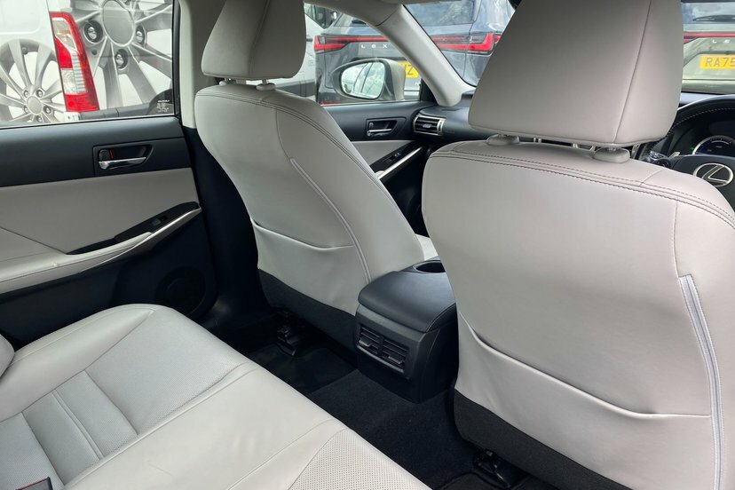 Lexus IS Saloon 2.5 Executive Edition E-cvt Euro 5 Ss Grey #14