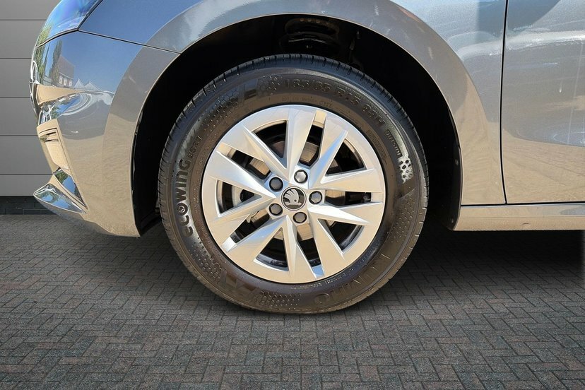 Skoda Fabia 1.0 Tsi Se Edition Hatchback 95 EA75MLL Grey #5