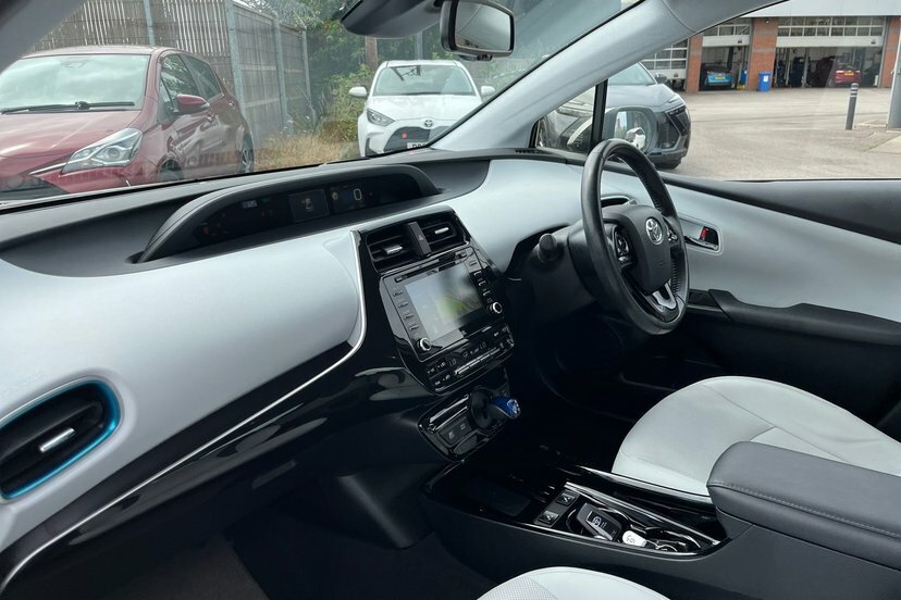 Toyota Prius Silver #22