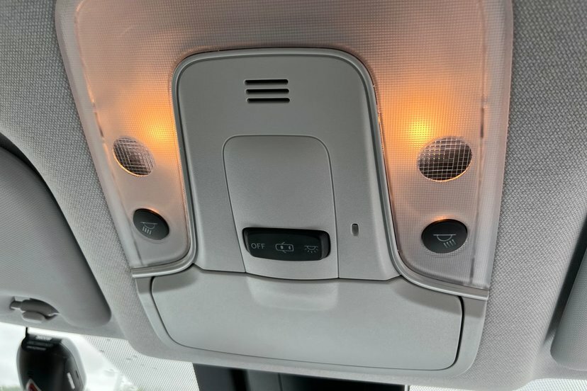 Toyota Prius Silver #30