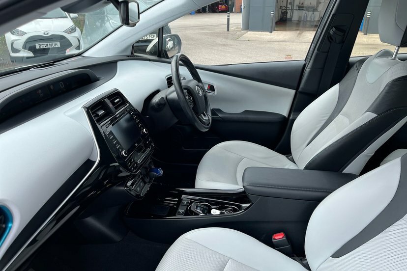 Toyota Prius Silver #23