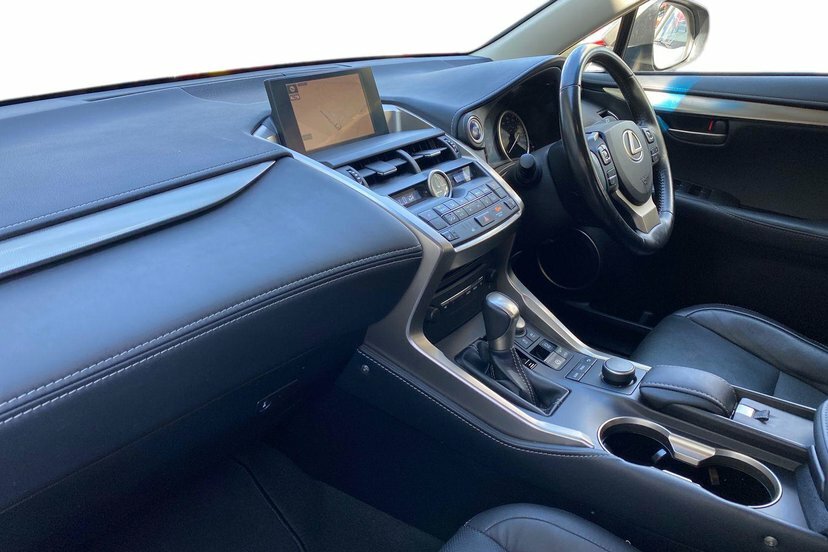 Lexus NX 2.5 300H Luxury Suv Hybrid E-cvt 4Wd 1 Silver #2
