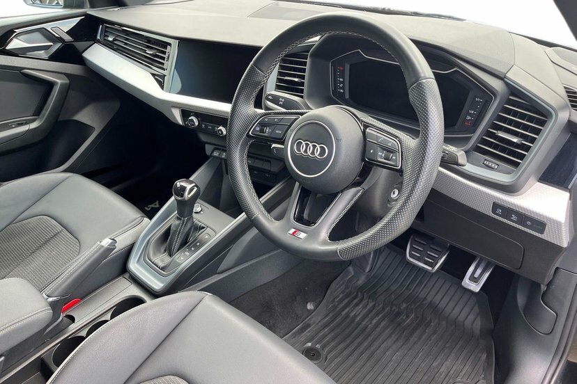Audi A1 1.5 Tfsi 35 S Line Sportback S Tronic Black #6