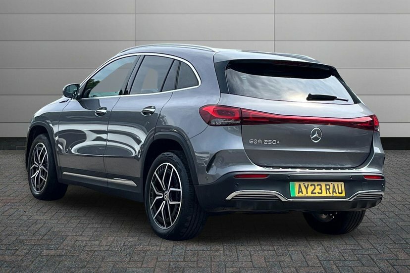 Mercedes-Benz EQA Eqa 250 70.5Kwh Amg Line Premium Grey #2