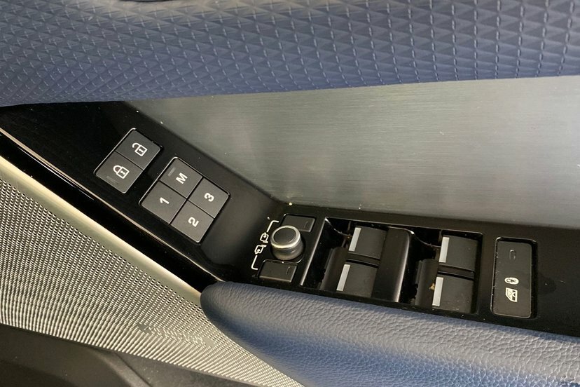 Land Rover Range Rover Velar 2.0 D200 Edition Brown #25