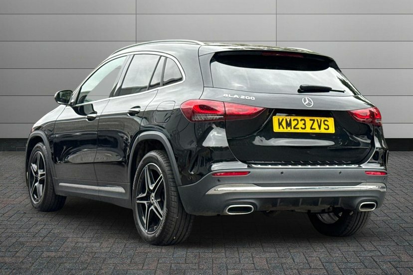 Mercedes-Benz GLA Class 1.3 Gla200 Amg Line Premium Suv 7G-dc Black #2
