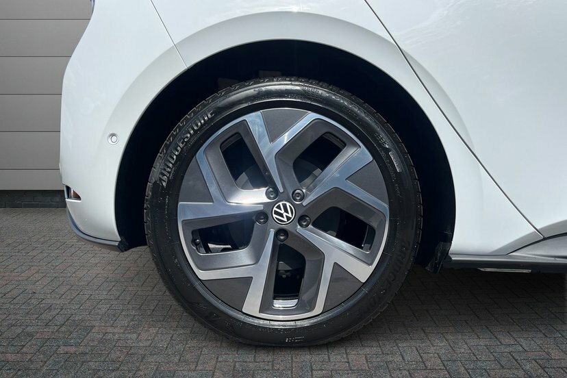 Volkswagen ID.3 Pro 59Kwh Match Hatchback 204 P Black #5