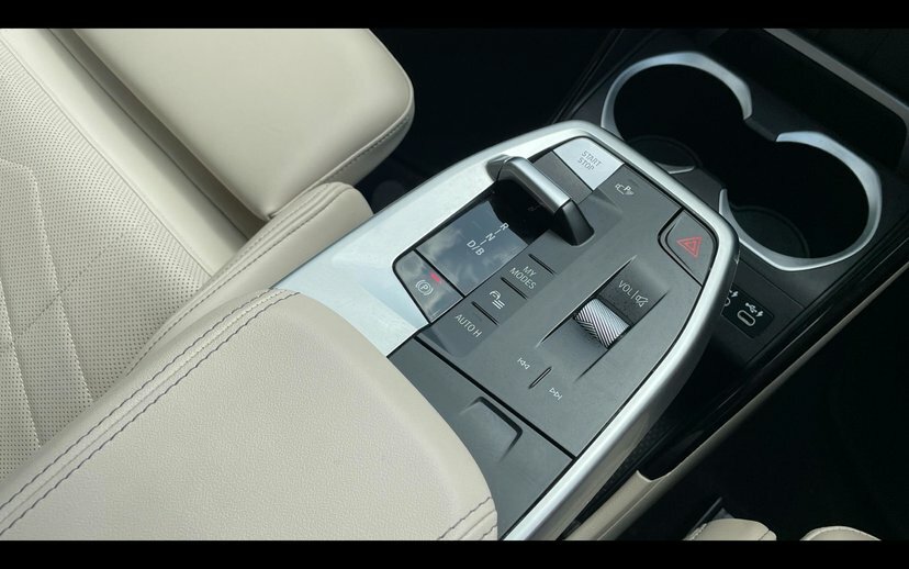 BMW iX1 Ix1 Xdrive30 Xline White #10