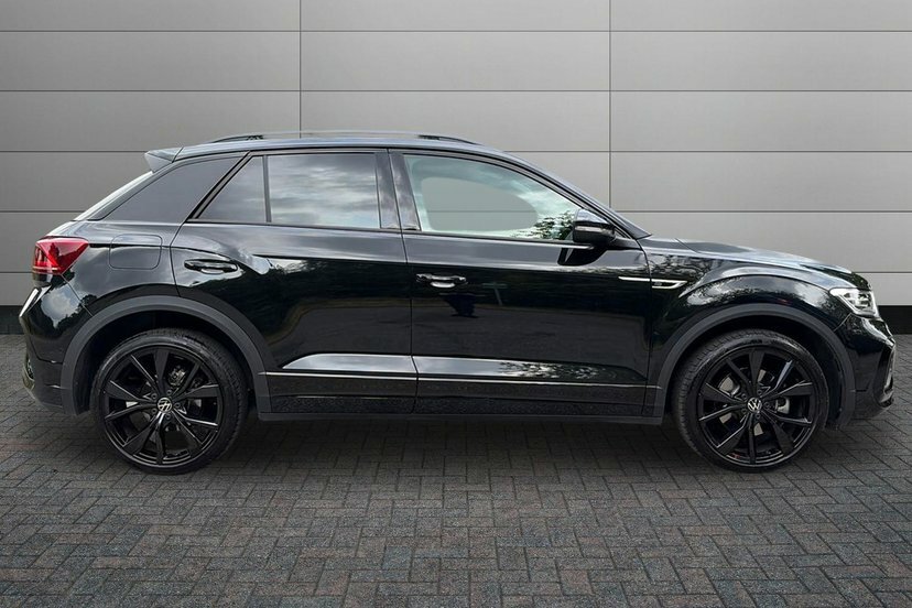 Volkswagen T-Roc 1.5 Tsi Black Edition Plus Suv Dsg 150 Black #4