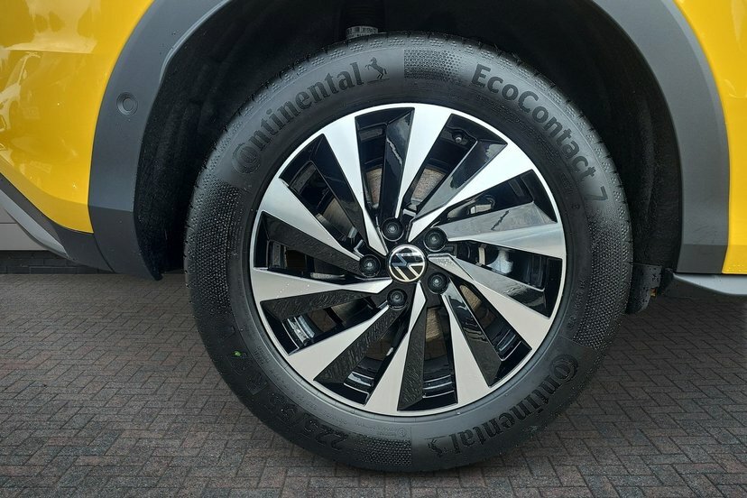 Volkswagen T-Roc 1.5 Etsi Mhev Life Suv Hybrid Dsg 116 Yellow #5