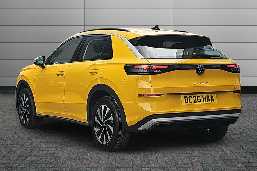 Volkswagen T-Roc 1.5 Etsi Mhev Life Suv Hybrid Dsg 116 Yellow #3