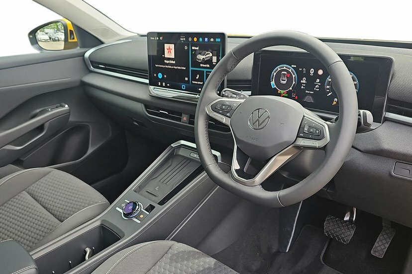 Volkswagen T-Roc 1.5 Etsi Mhev Life Suv Hybrid Dsg 116 Yellow #6
