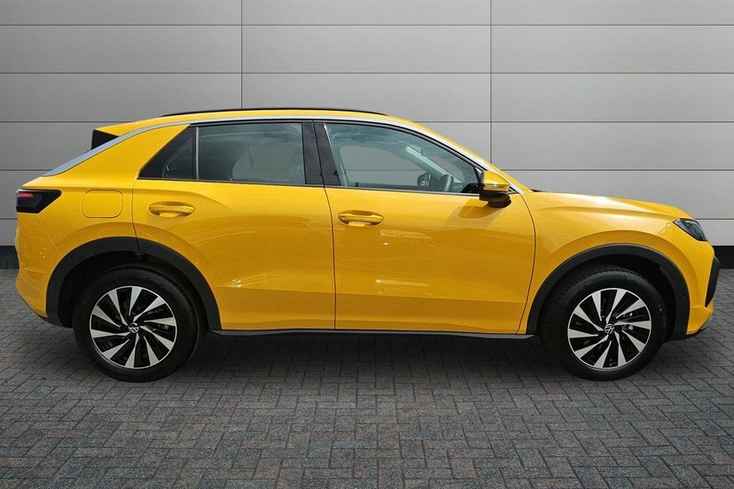Volkswagen T-Roc 1.5 Etsi Mhev Life Suv Hybrid Dsg 116 Yellow #4