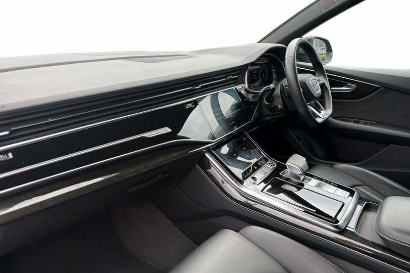 Audi Q8 3.0 Tfsi V6 55 Black Edition Suv Tiptro Grey #2