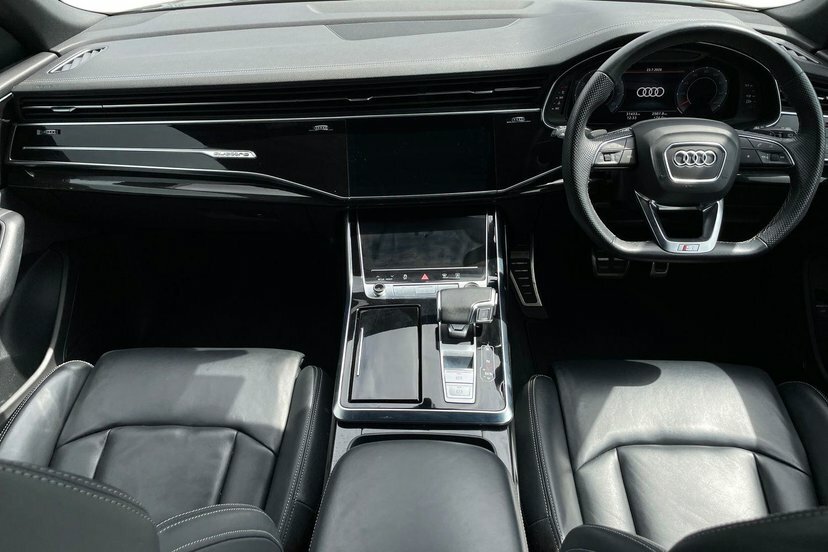 Audi Q8 S Tfsi Quattro Black Edition Black #9