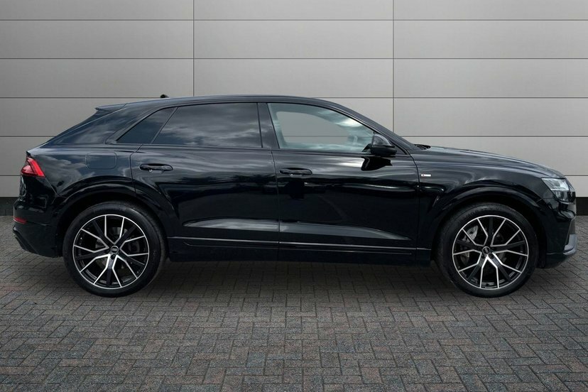 Audi Q8 3.0 Tfsi V6 55 Black Edition Suv Tiptro Black #4