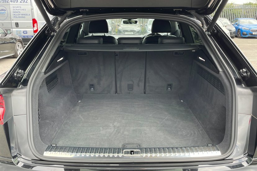 Audi Q8 S Tfsi Quattro Black Edition Black #12