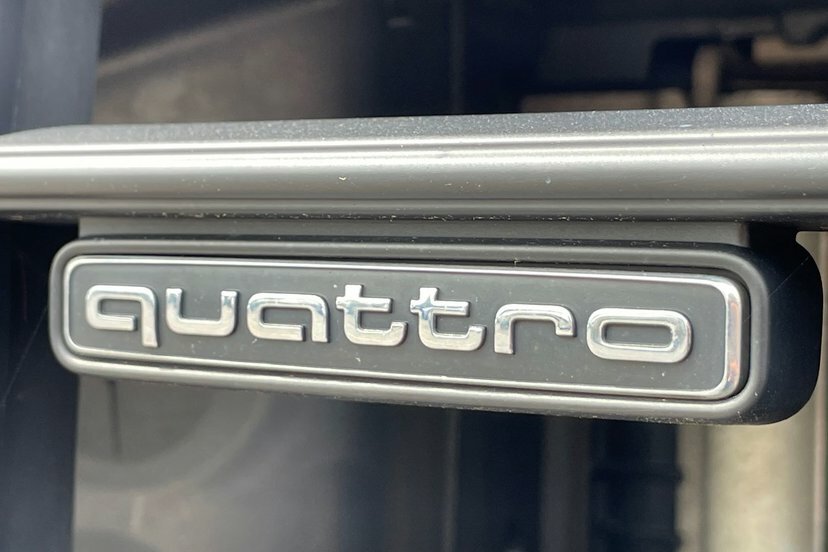 Audi Q8 S Tfsi Quattro Black Edition Black #48
