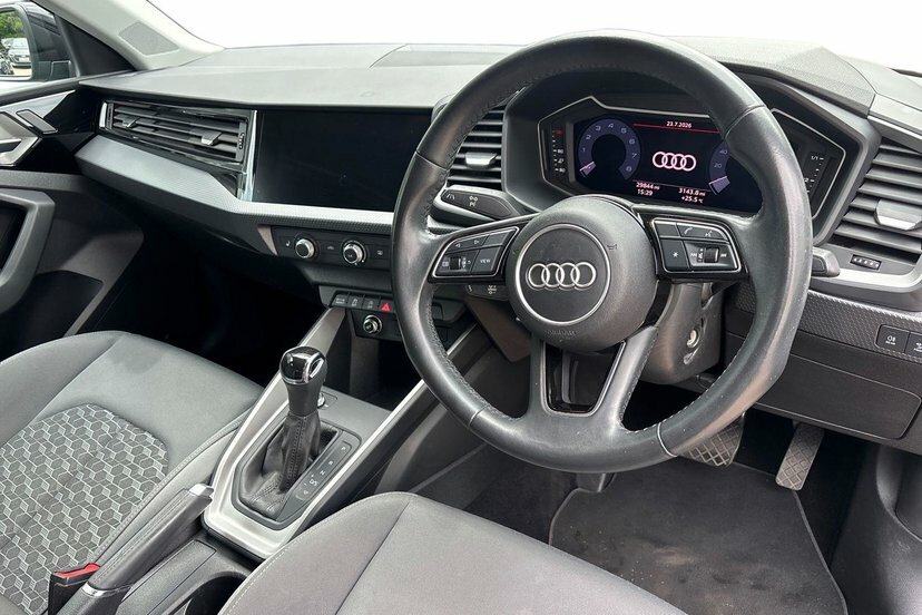 Audi A1 1.5 Tfsi 35 Sport Sportback S Tronic 1 Black #6