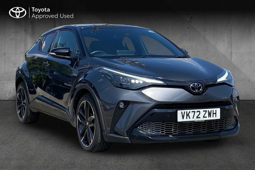 Toyota C-Hr Excel White #1