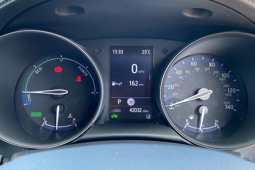 Toyota C-Hr Excel White #9