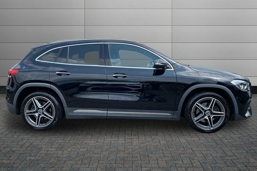 Mercedes-Benz GLA Class 2.0 Gla220d Amg Line Premium Suv 8G-d Black #3