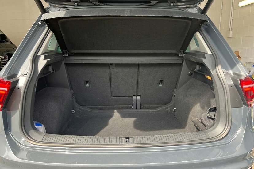 Volkswagen Tiguan Active Red #10