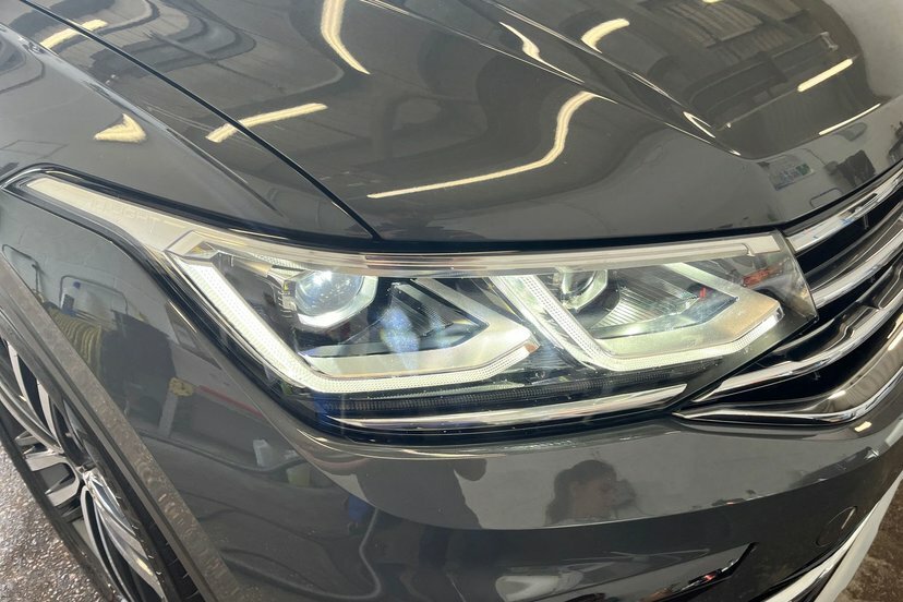 Volkswagen Tiguan Active Red #34